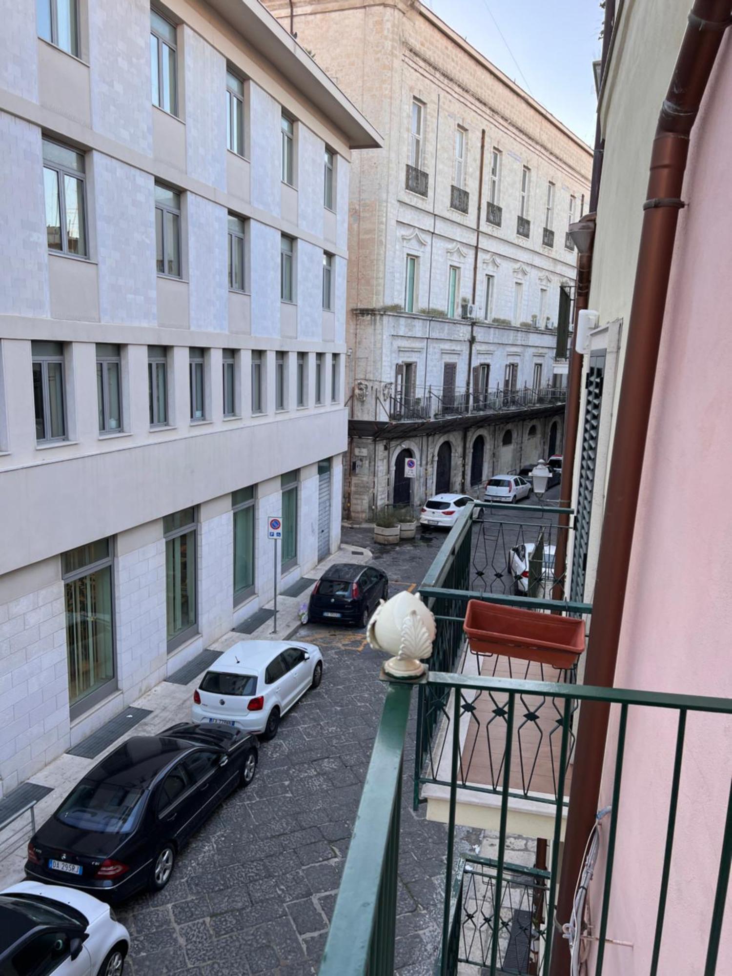 Dimora Le Scalette Apartment Bari Luaran gambar