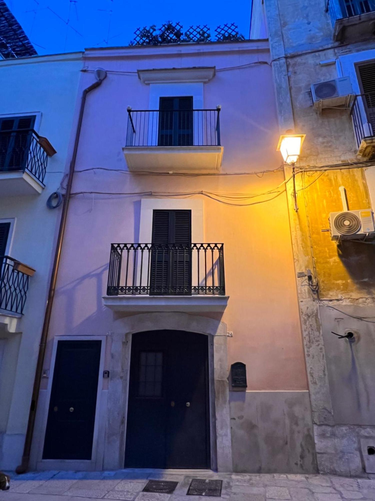 Dimora Le Scalette Apartment Bari Luaran gambar