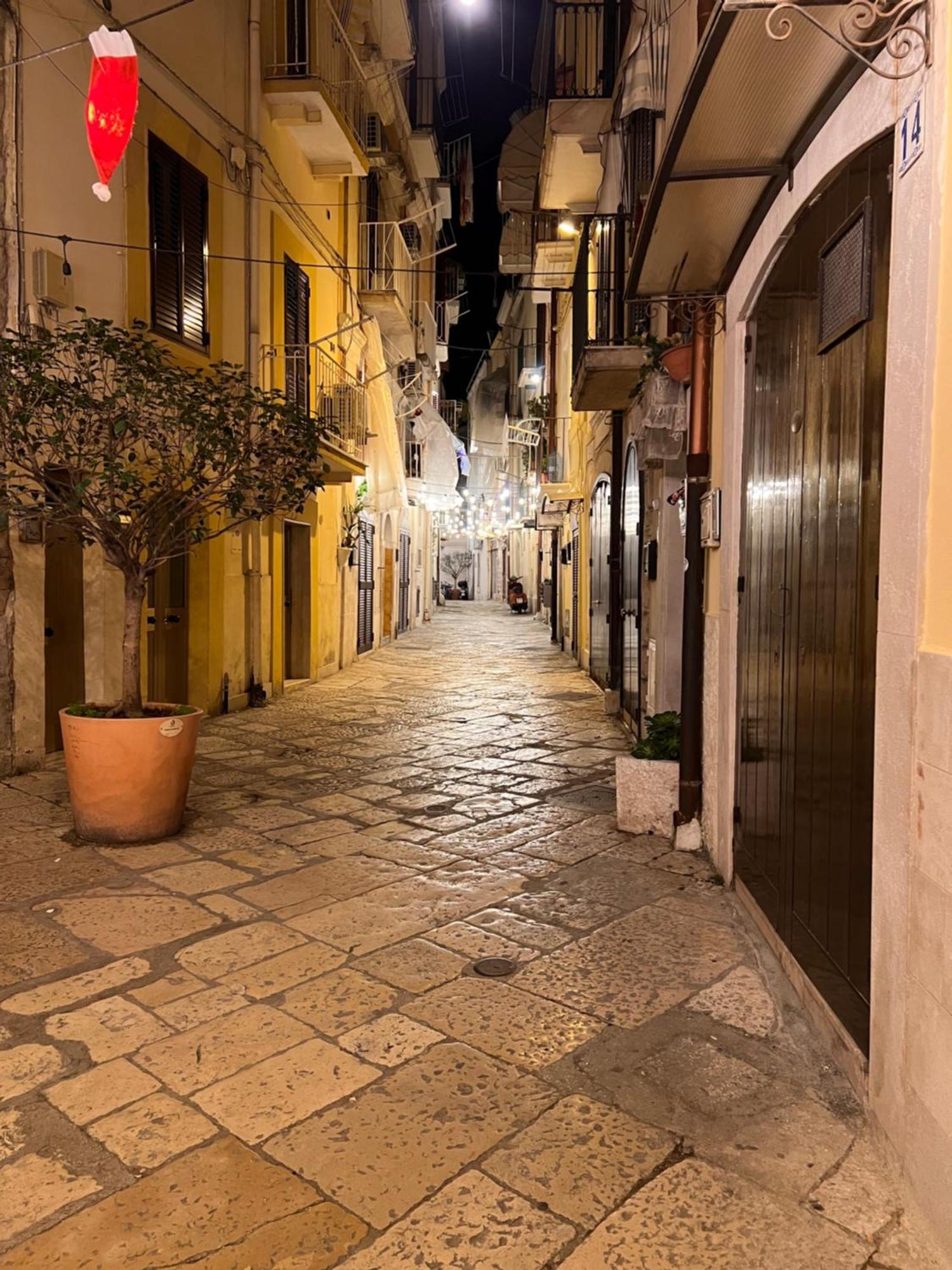 Dimora Le Scalette Apartment Bari Luaran gambar